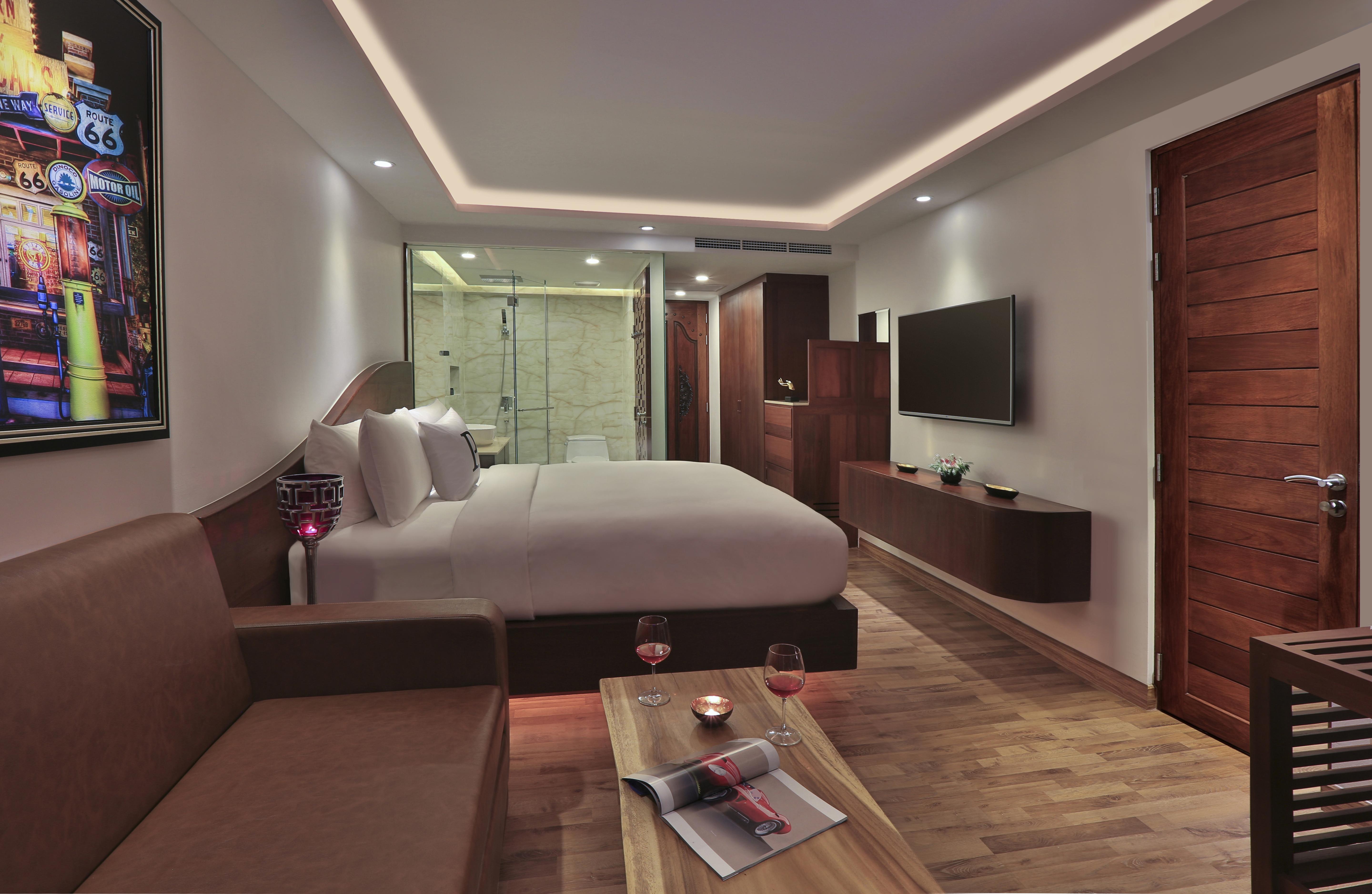 The Privilege Hotel Ezra Beach Club Bang Rak Beach  Εξωτερικό φωτογραφία