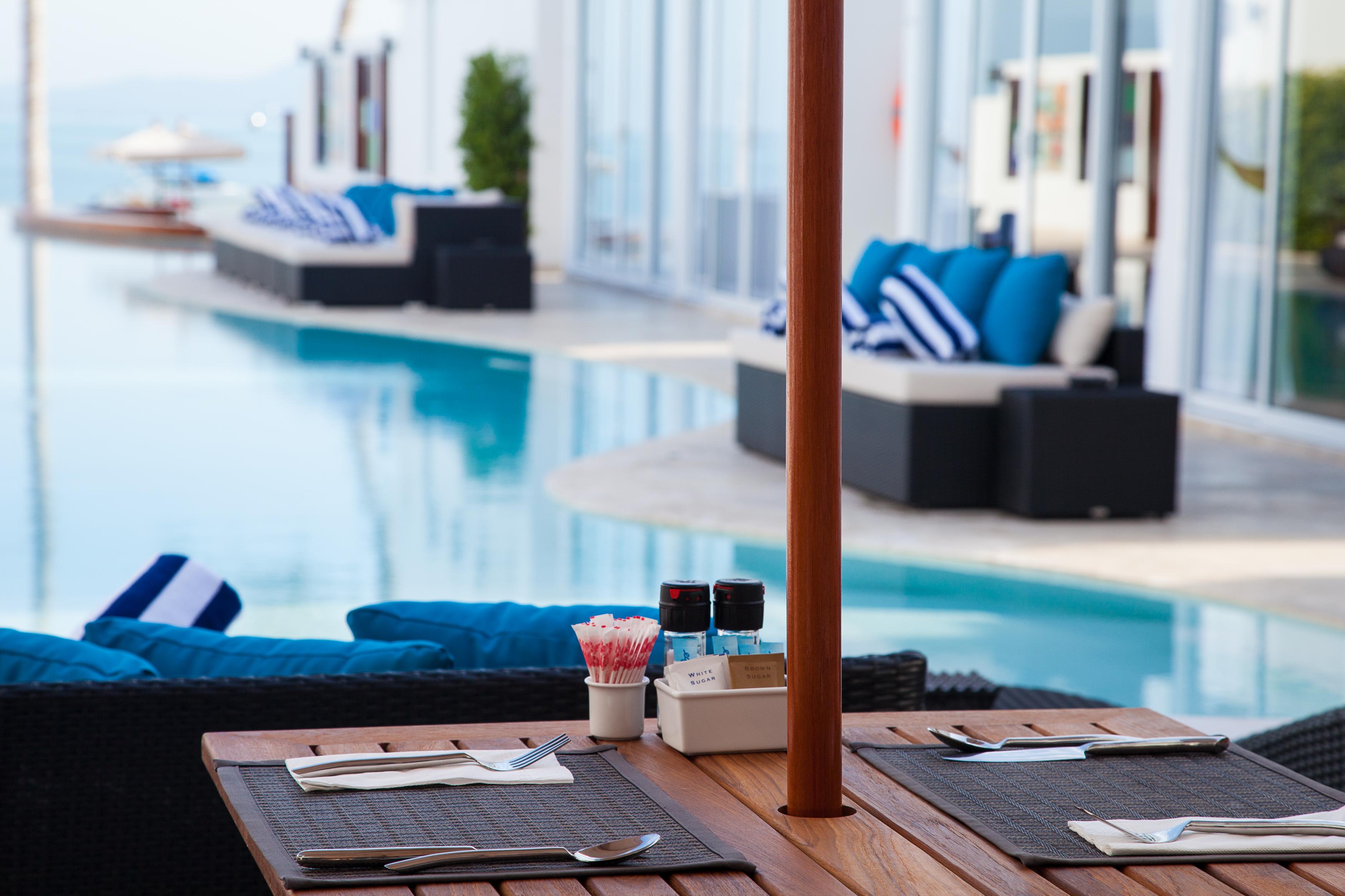 The Privilege Hotel Ezra Beach Club Bang Rak Beach  Εξωτερικό φωτογραφία