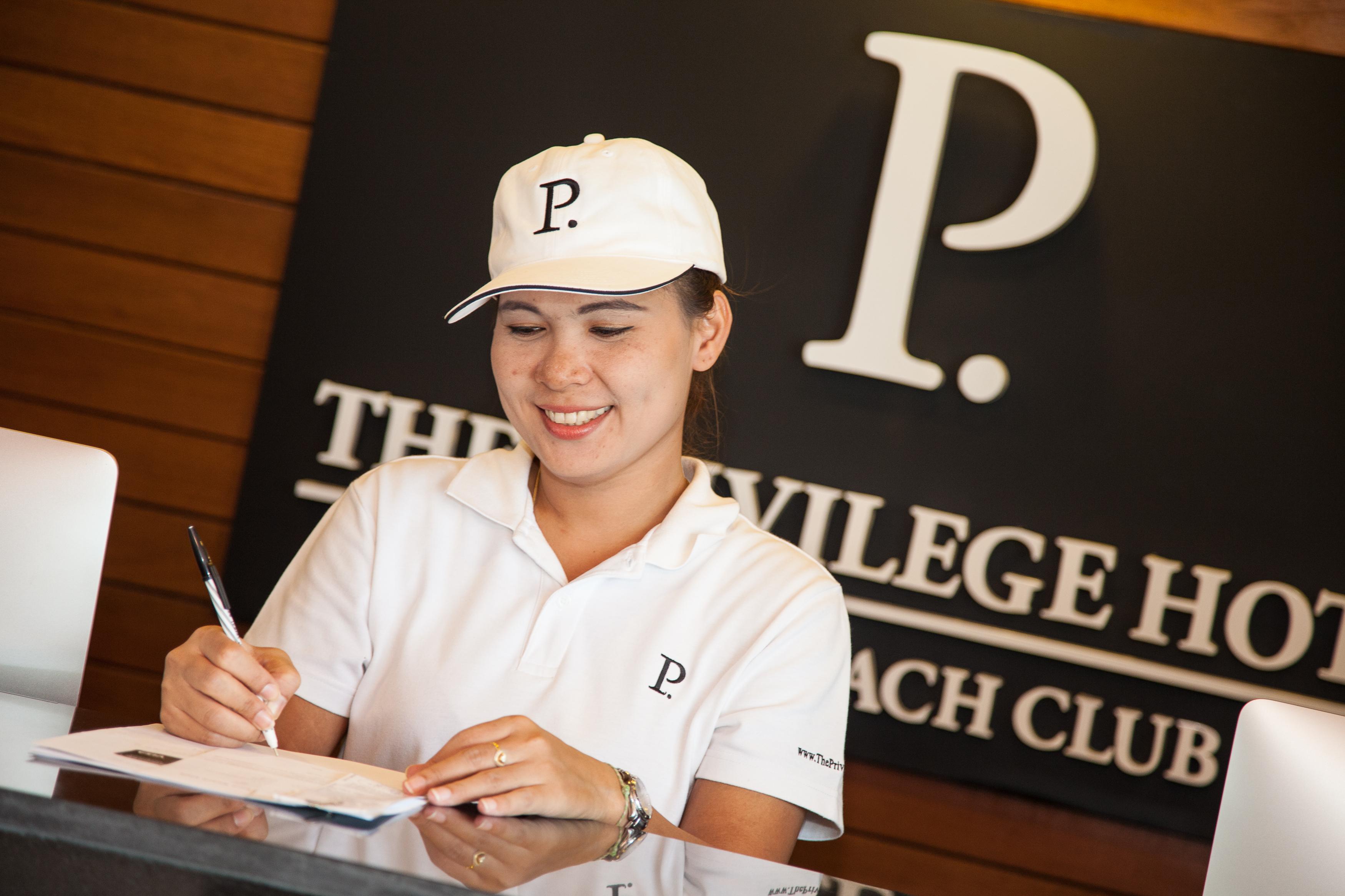 The Privilege Hotel Ezra Beach Club Bang Rak Beach  Εξωτερικό φωτογραφία