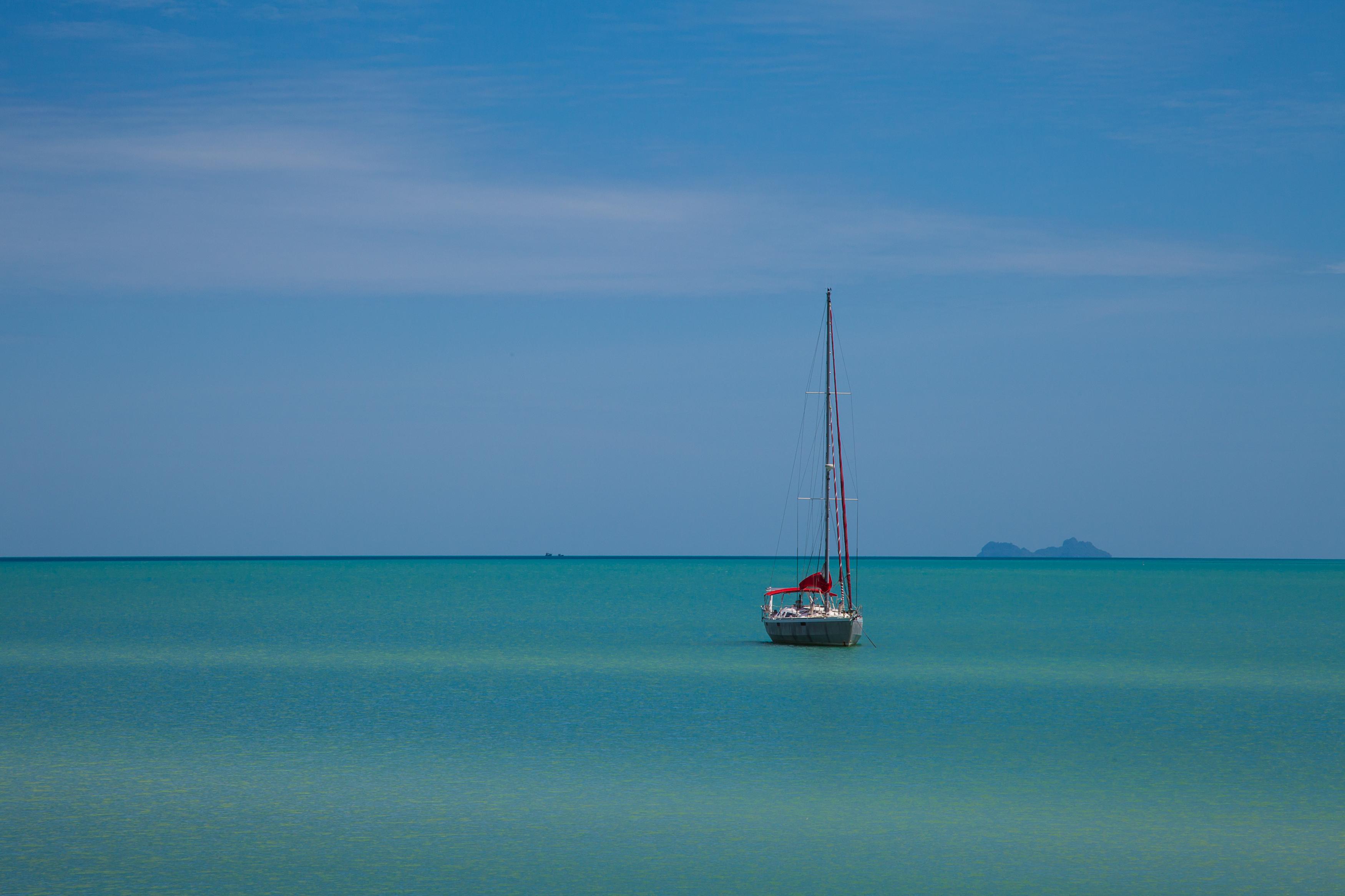 The Privilege Hotel Ezra Beach Club Bang Rak Beach  Εξωτερικό φωτογραφία