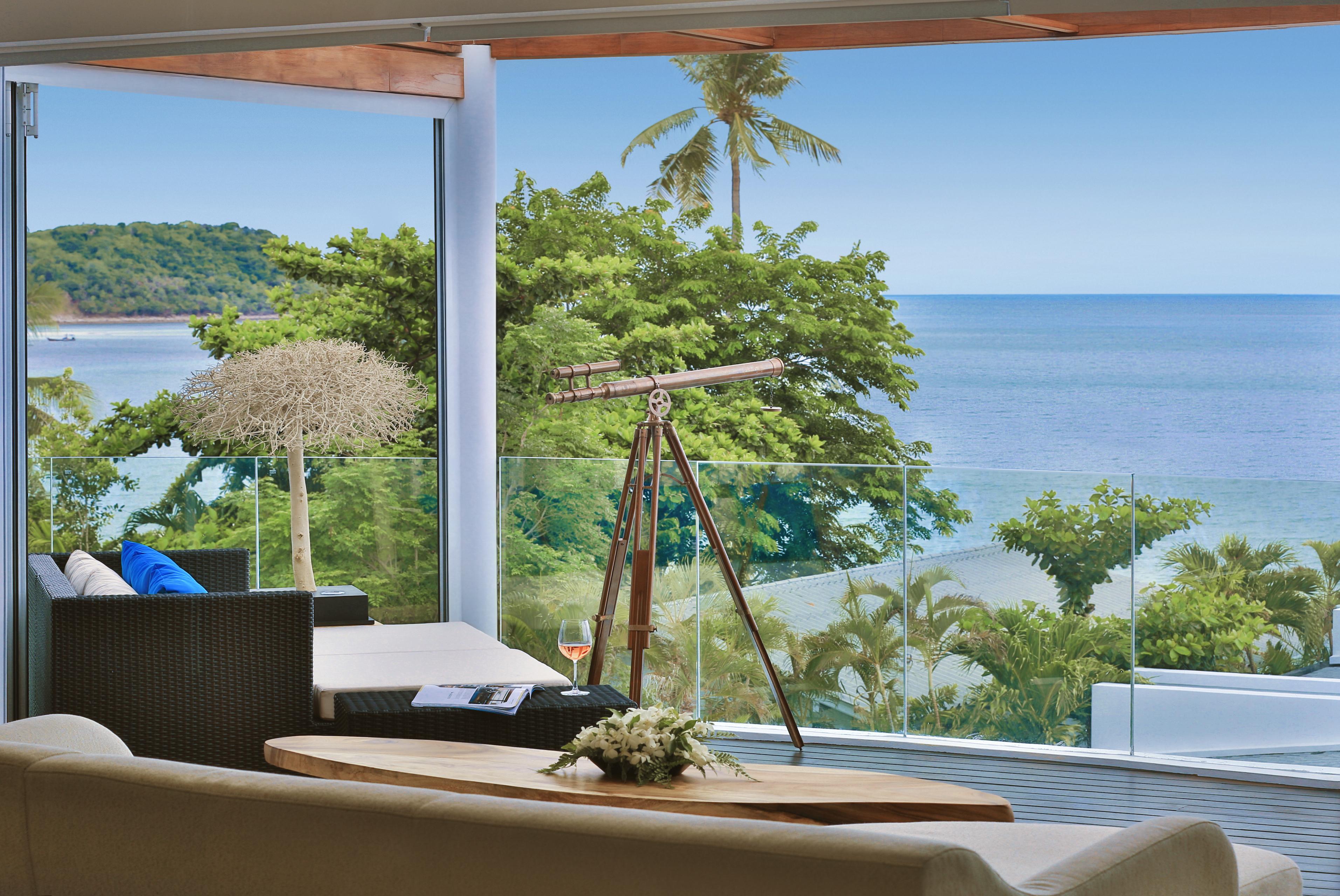 The Privilege Hotel Ezra Beach Club Bang Rak Beach  Εξωτερικό φωτογραφία