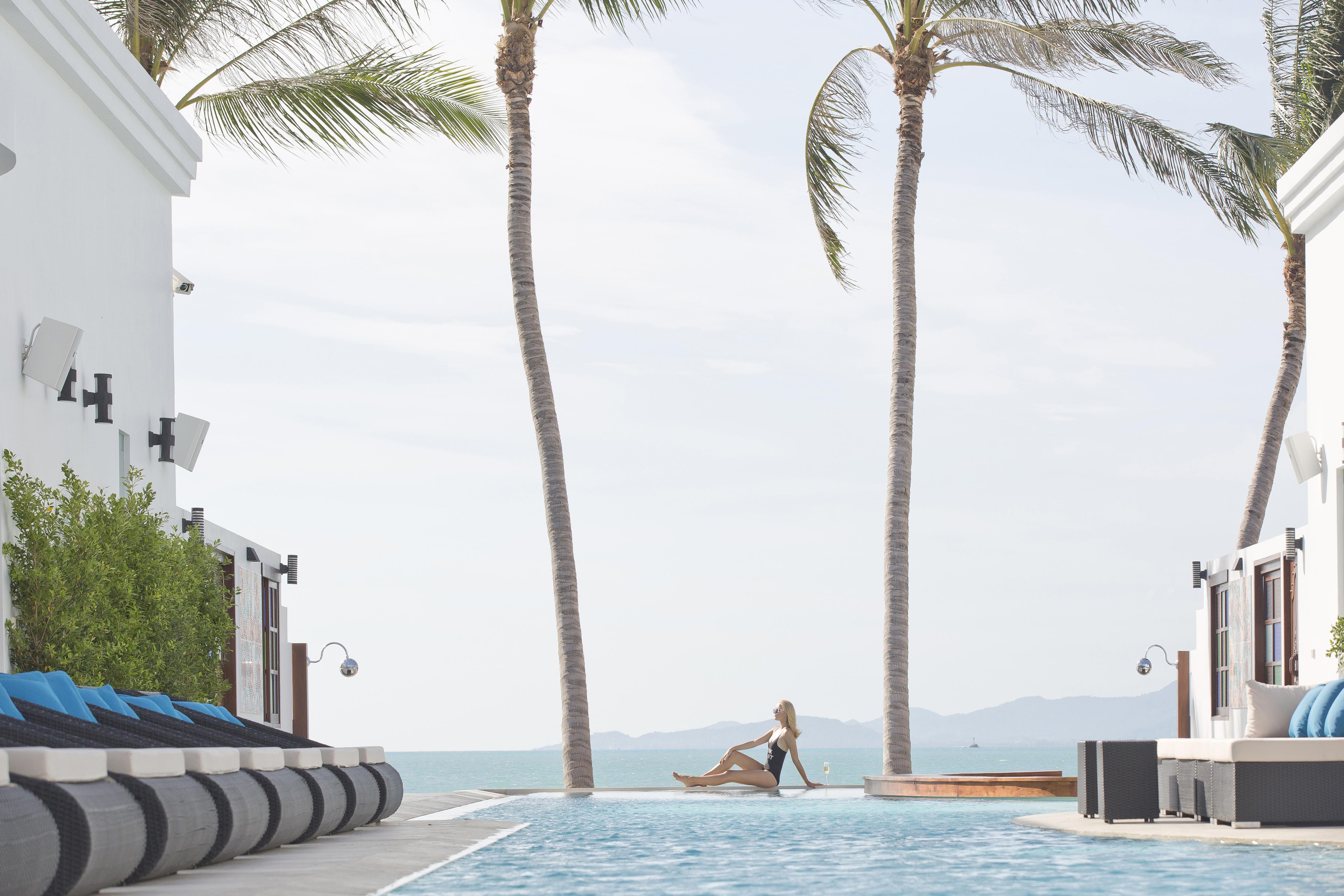 The Privilege Hotel Ezra Beach Club Bang Rak Beach  Εξωτερικό φωτογραφία