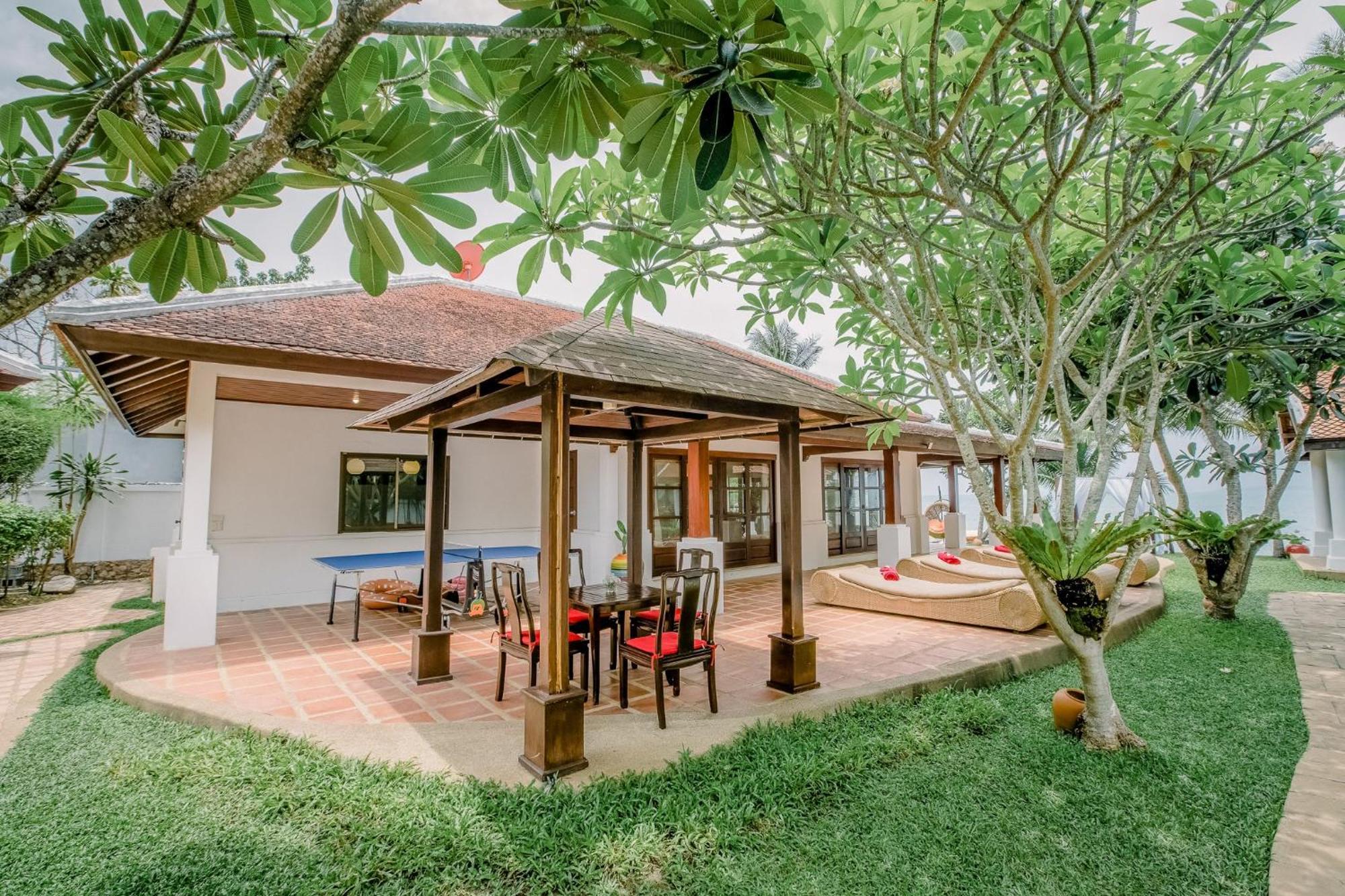The Privilege Hotel Ezra Beach Club Bang Rak Beach  Εξωτερικό φωτογραφία